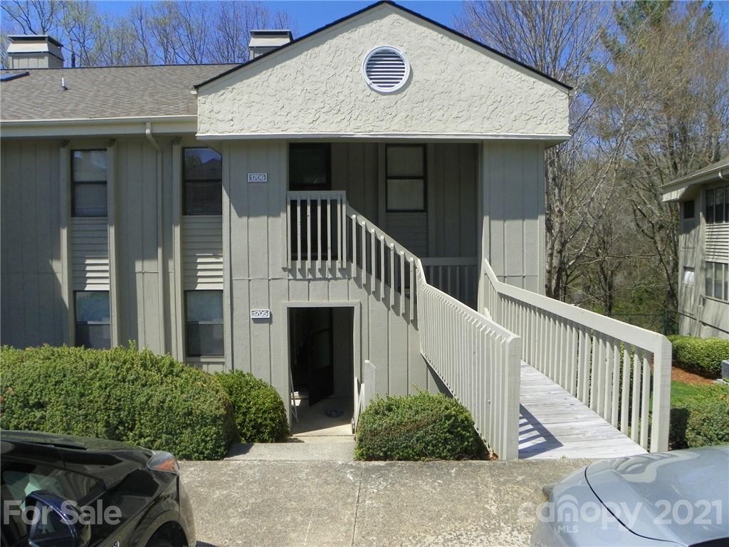 1705 Abbey Circle Asheville NC 28805