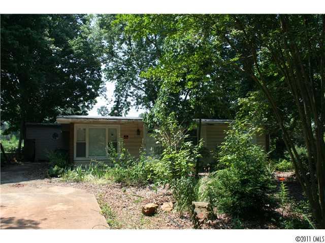 5421 Queen Anne Road Charlotte NC 28217