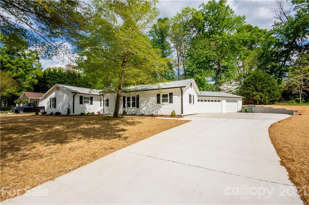 131 Woodview Drive Statesville NC 28625