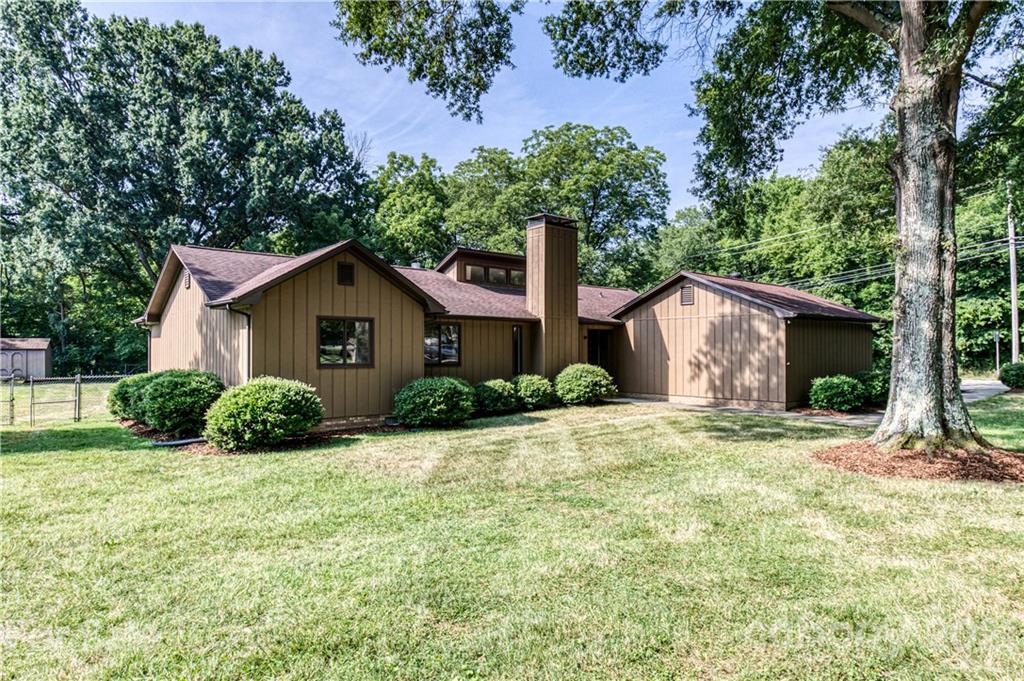 4465 Stallings Road Harrisburg NC 28075