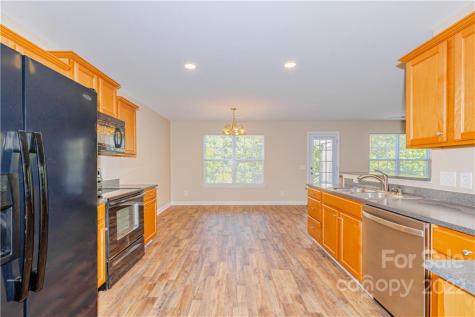 957 Poplar Forest Ridge Clover SC 29710