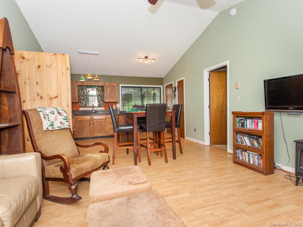 99 Apgar Road Candler NC 28715