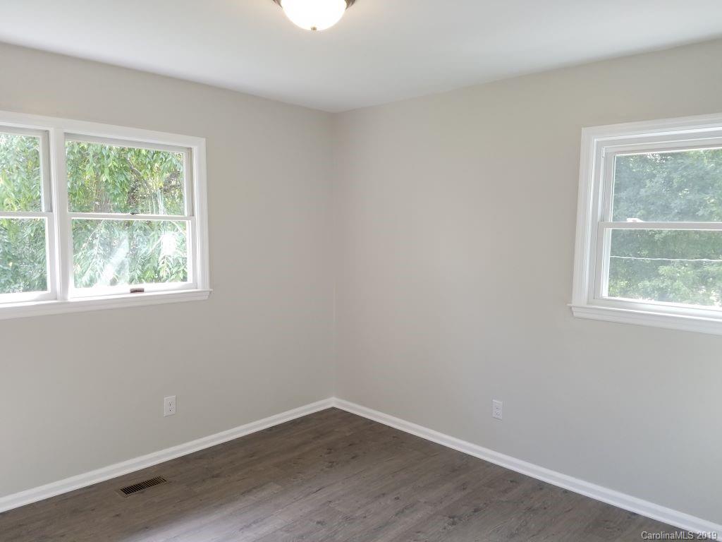 32 Sheppard Drive Asheville NC 28806