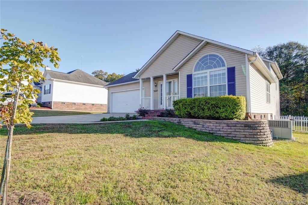3685 Farm Lake Drive Sw Concord NC 28027