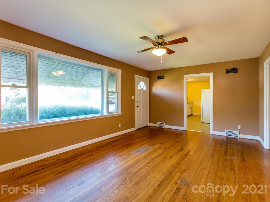 26 Inglewood Avenue Asheville NC 28806