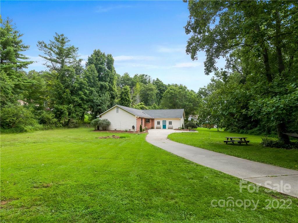 8 Wagner Branch Road Asheville NC 28804
