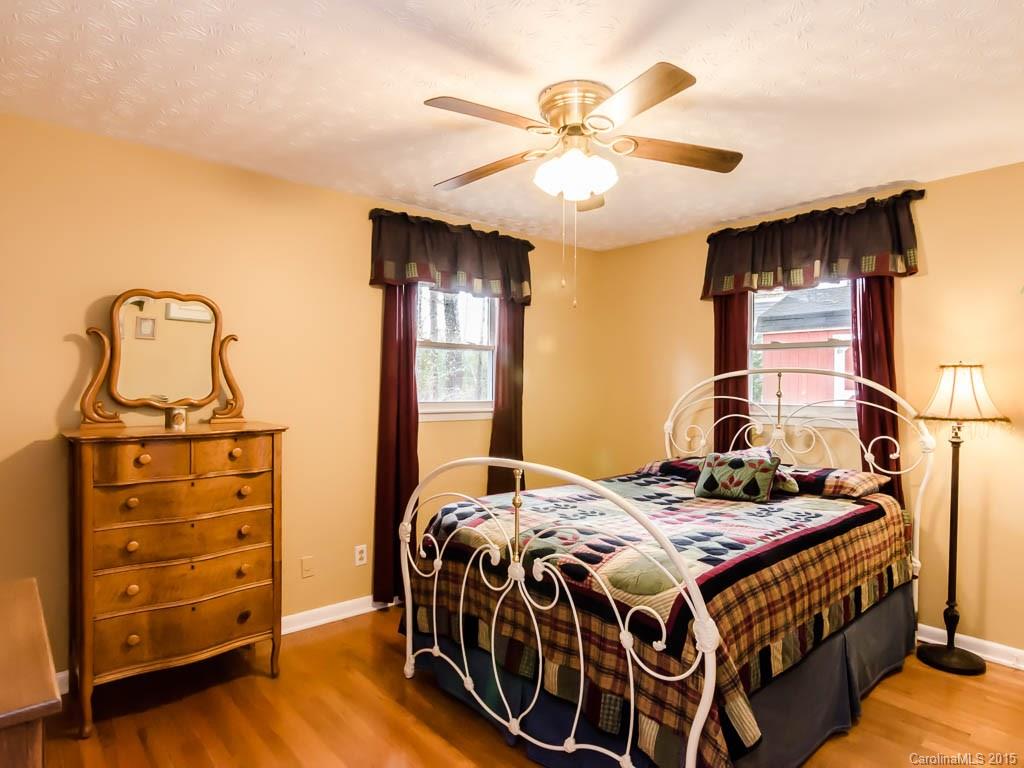 419 Rowland Road Swannanoa NC 28778