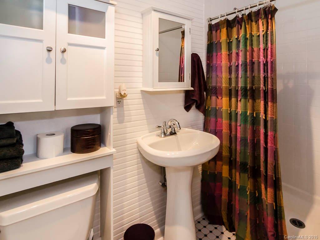 419 Rowland Road Swannanoa NC 28778