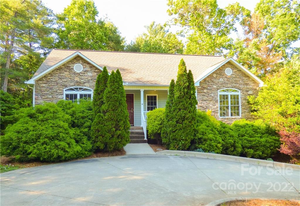 48 Heritage Way Hickory NC 28601