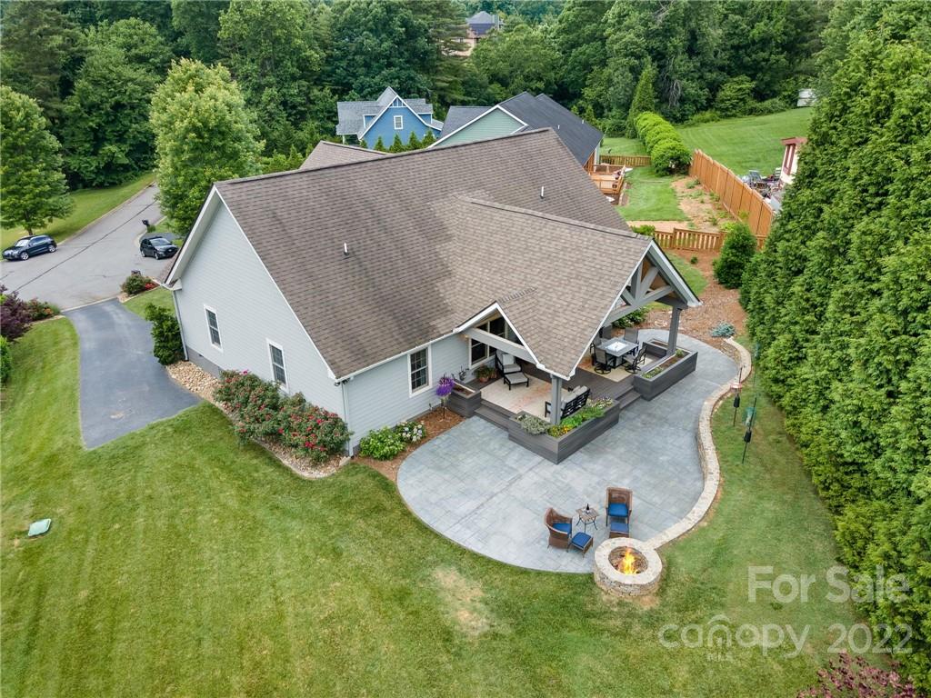 39 Amaretto Drive Candler NC 28715