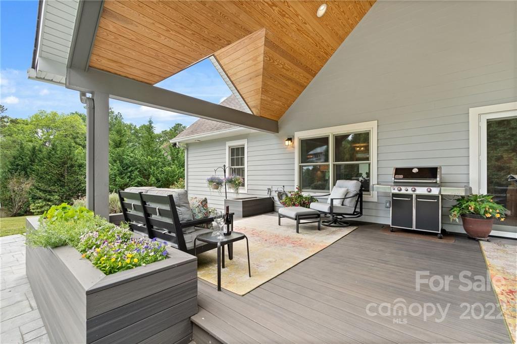 39 Amaretto Drive Candler NC 28715