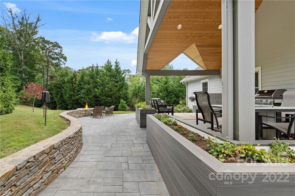 39 Amaretto Drive Candler NC 28715