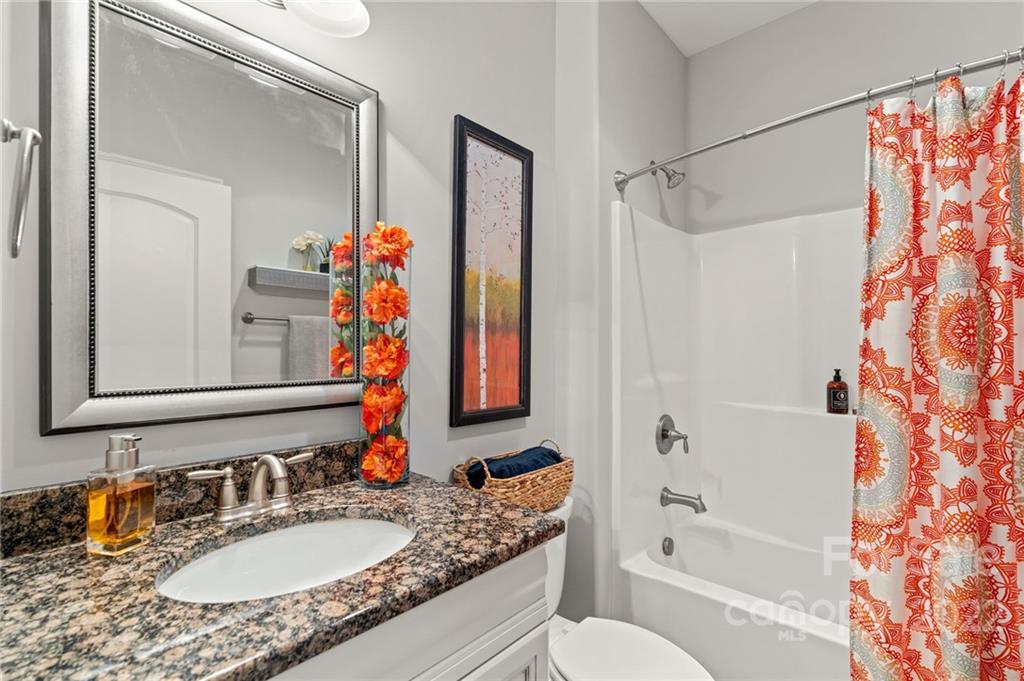 39 Amaretto Drive Candler NC 28715