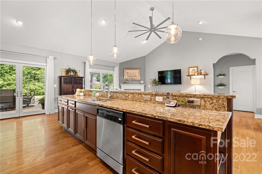 39 Amaretto Drive Candler NC 28715