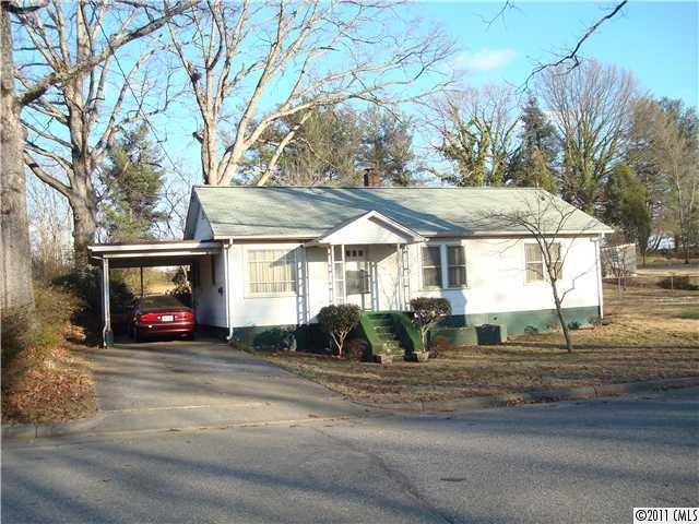 1127 Fox Avenue Statesville NC 28677