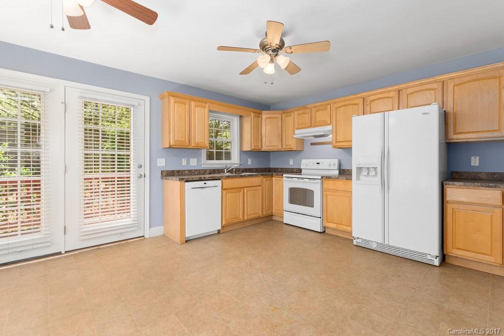 124 Sleepy Forest Drive Leicester NC 28748