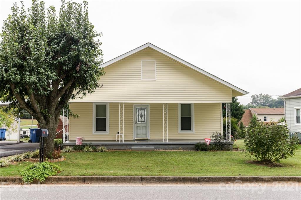 16 Lakeside Avenue Granite Falls NC 28630