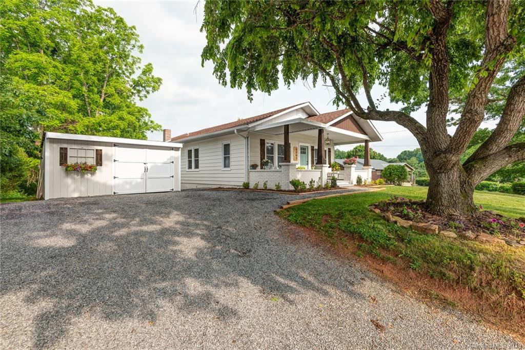 714 Queentown Road Canton NC 28716