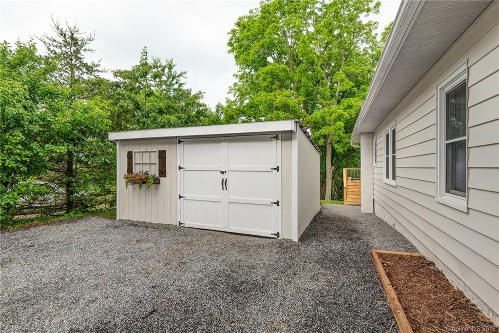 714 Queentown Road Canton NC 28716