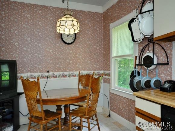 919 Long Branch Road Swannanoa NC 28778