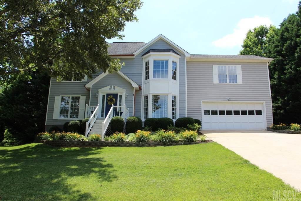 5670 Gold Creek Bay Hickory NC 28601