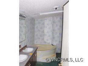 109 Liberty Road Candler NC 28715