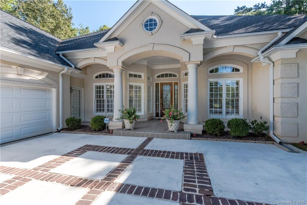 4704 Titleist Drive Charlotte NC 28277