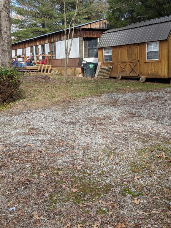 146 Bradshaw Circle Candler NC 28715