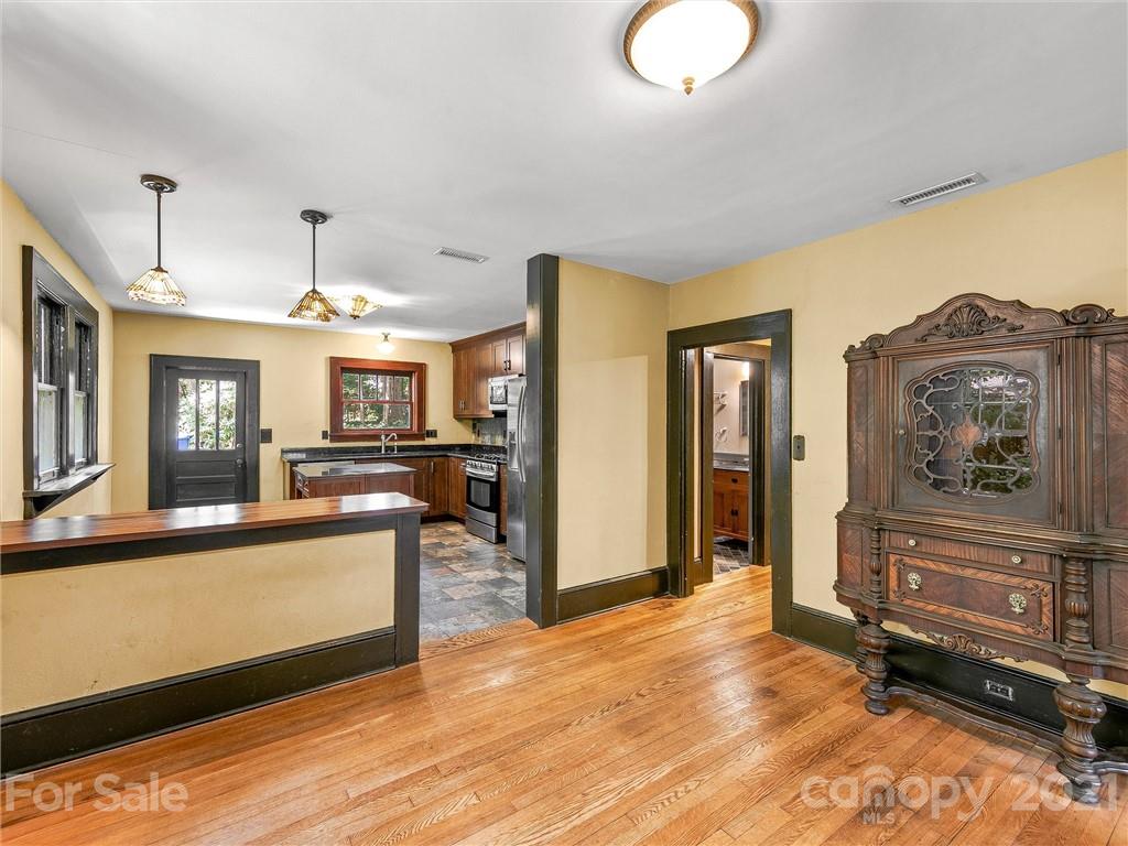 39 Harvard Place Asheville NC 28806