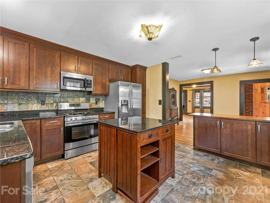 39 Harvard Place Asheville NC 28806