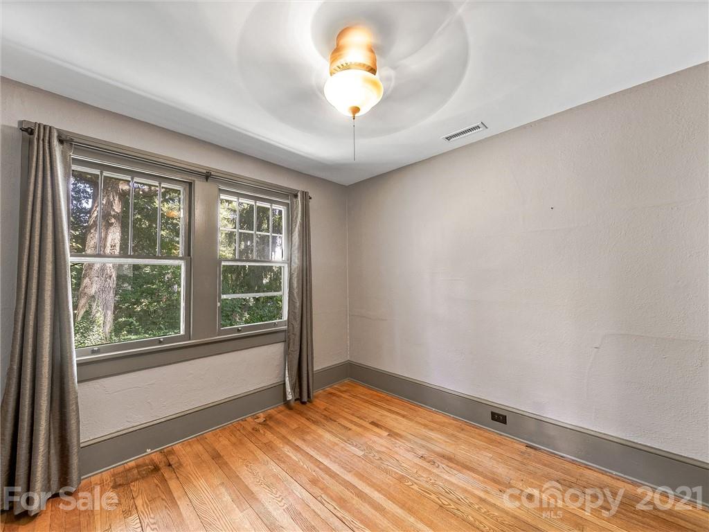39 Harvard Place Asheville NC 28806