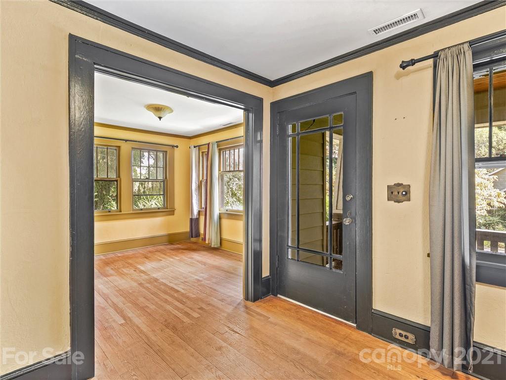 39 Harvard Place Asheville NC 28806
