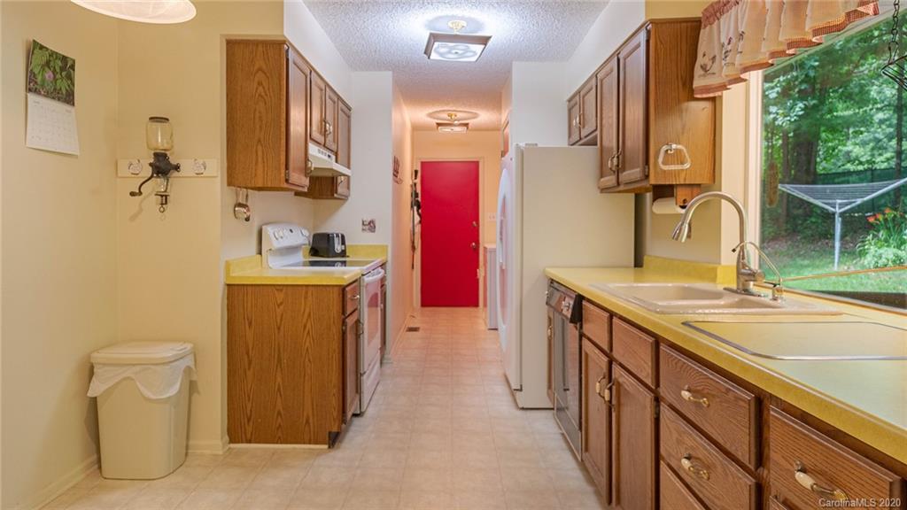 34 Mountain Brook Drive Candler NC 28715