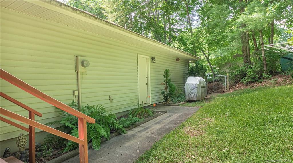 34 Mountain Brook Drive Candler NC 28715