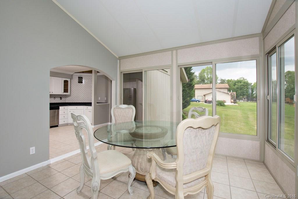 17 Country Spring Drive Asheville NC 28804