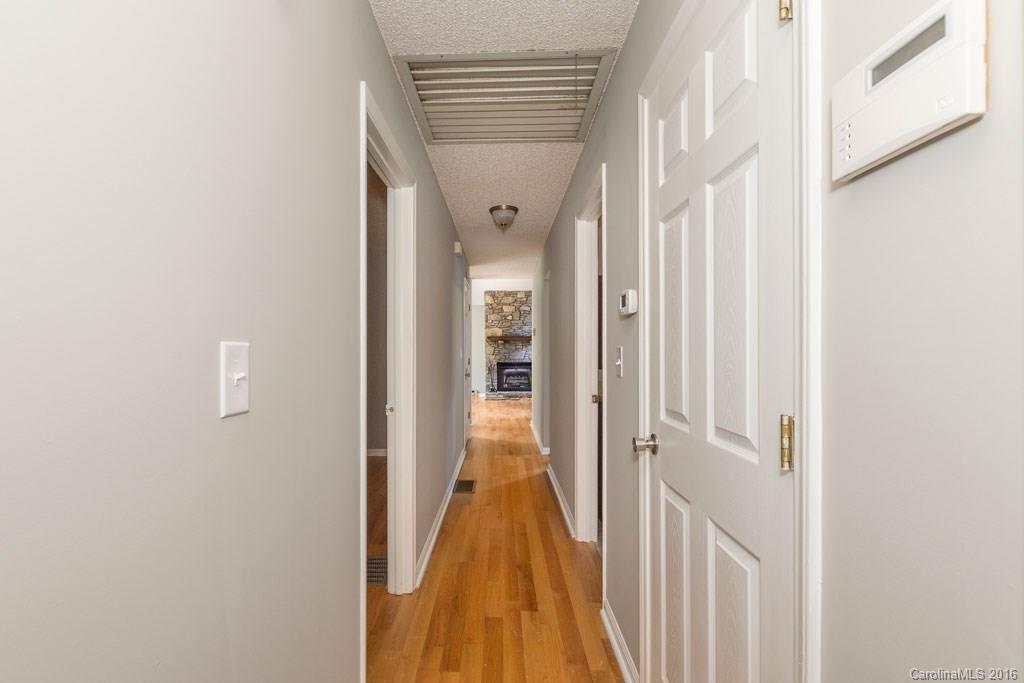 17 Country Spring Drive Asheville NC 28804
