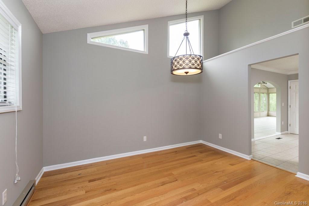 17 Country Spring Drive Asheville NC 28804
