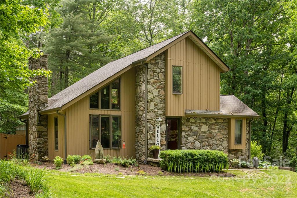 29 Spring Lane Fairview NC 28730