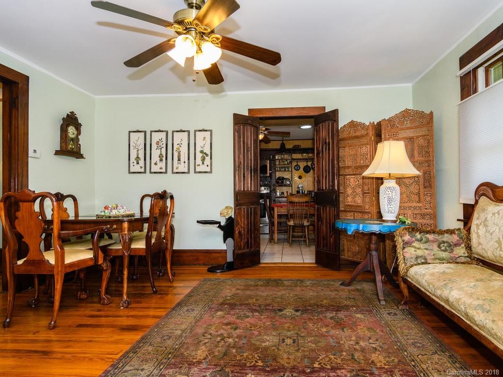 11 Warren Avenue Asheville NC 28803