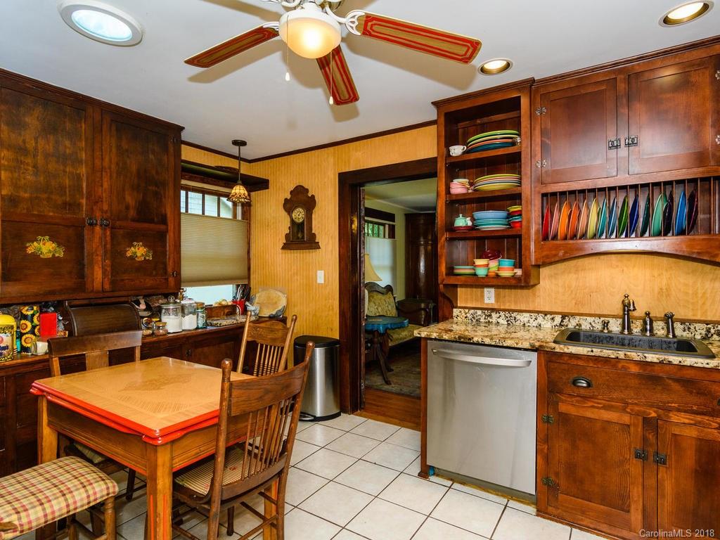11 Warren Avenue Asheville NC 28803