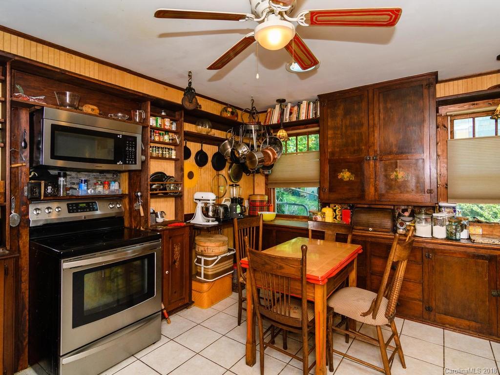 11 Warren Avenue Asheville NC 28803
