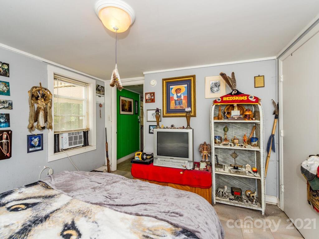 81 Vandalia Avenue Asheville NC 28806