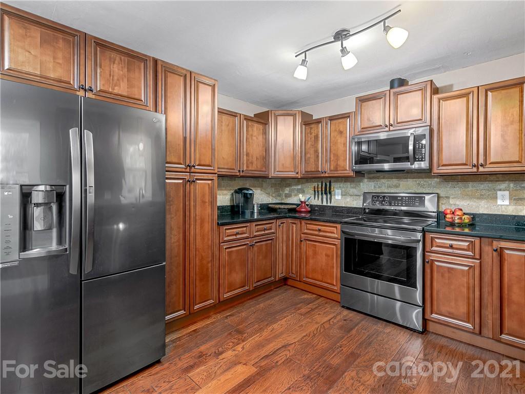 1465 Lentini Drive Waynesville NC 28785