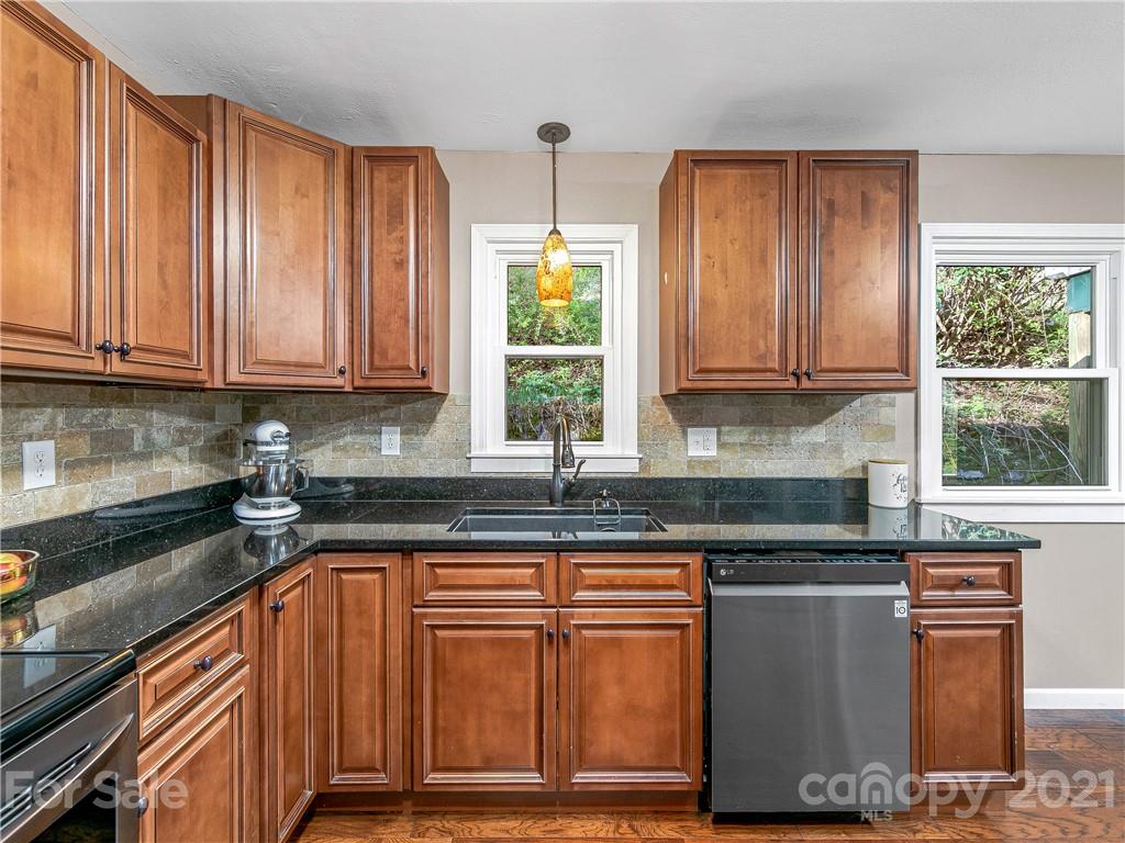 1465 Lentini Drive Waynesville NC 28785