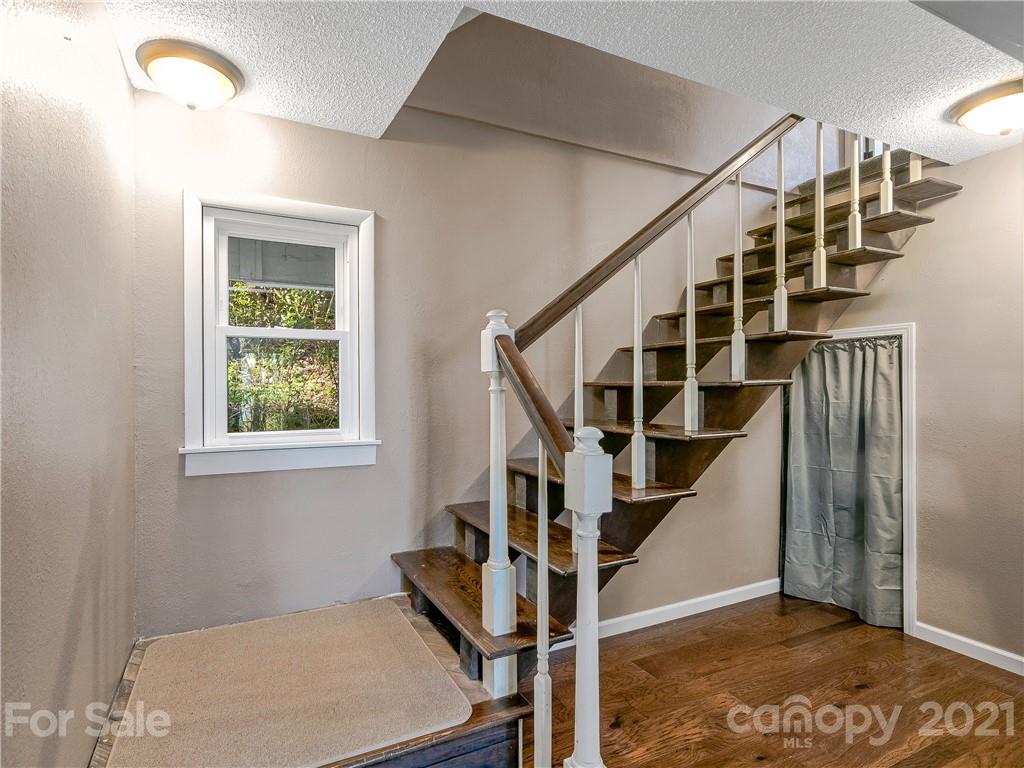 1465 Lentini Drive Waynesville NC 28785