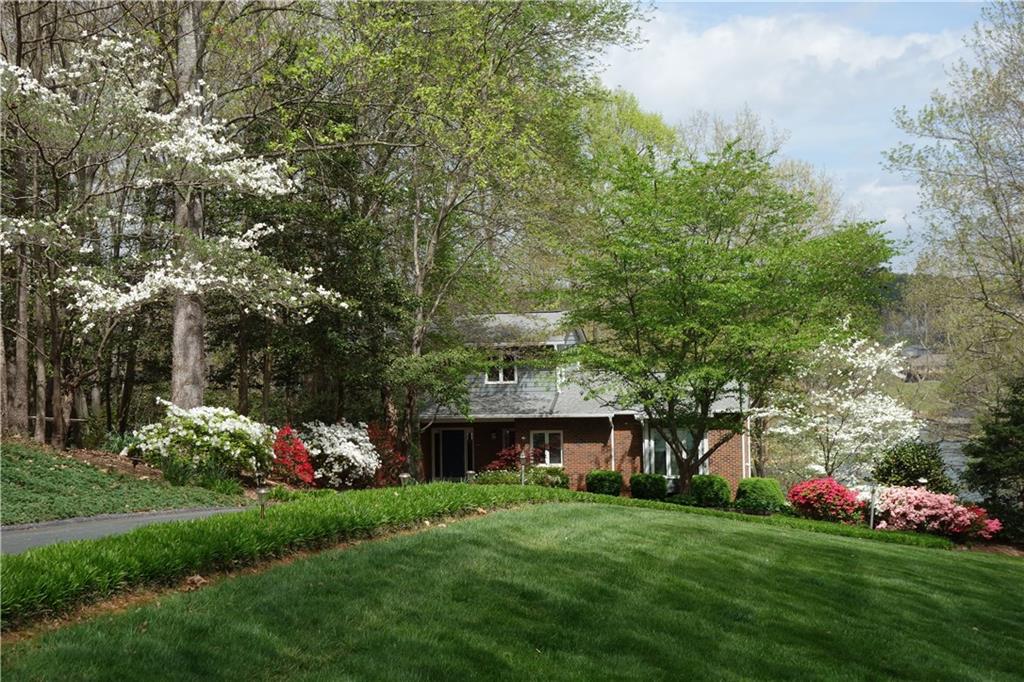 4647 16th Street Place Ne Hickory NC 28601