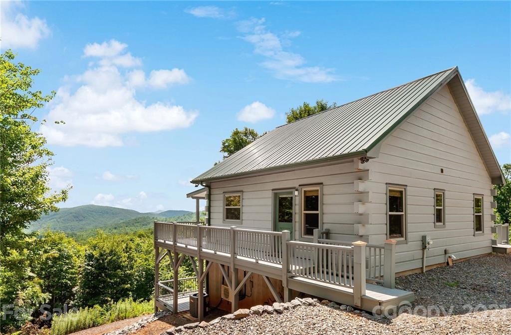 1176 Mountain Vista Drive Nebo NC 28761