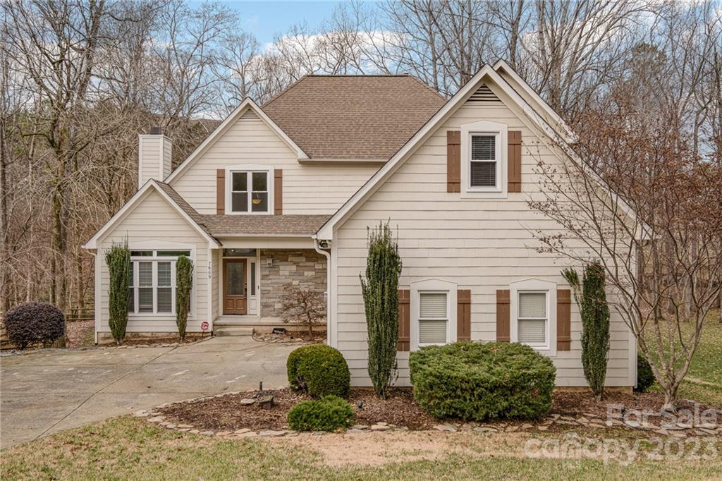 7609 British Gardens Lane Charlotte NC 28277