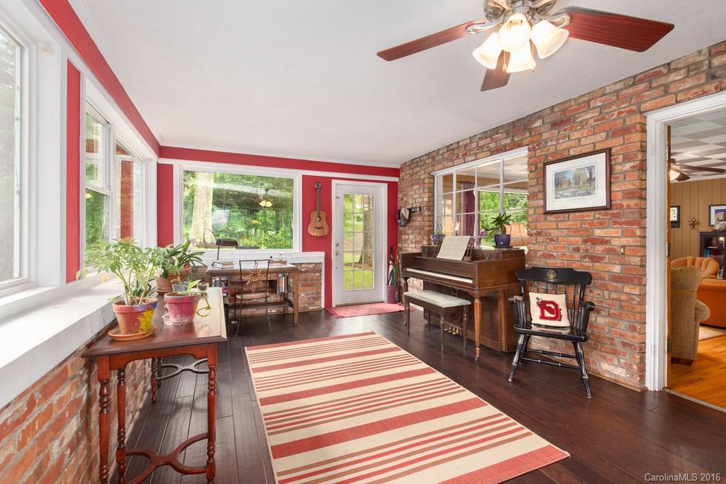 217 School Road Asheville NC 28806