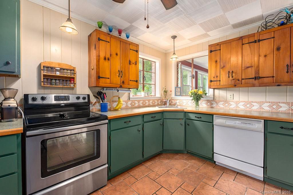 217 School Road Asheville NC 28806
